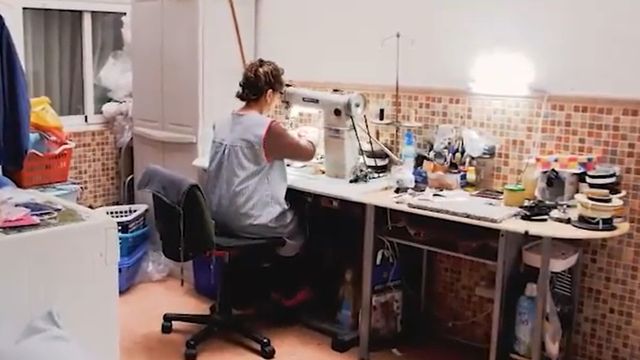Fotograma del vídeo del Ayuntamiento de Petrer en reconocimiento a las aparadoras con motivo del 8M.