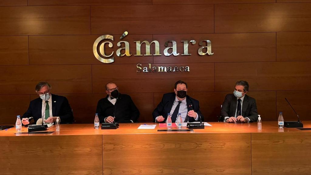 Reunión en la Cámara de Salamanca sobre el tren Ruta de la Plata