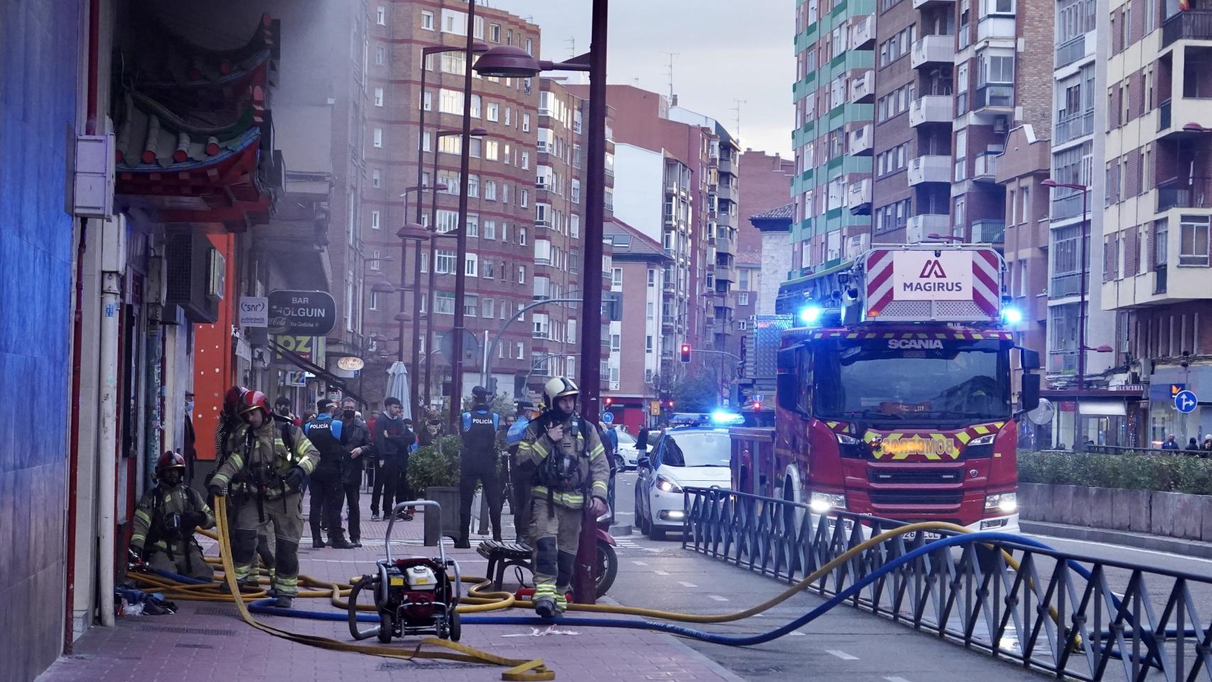 Arde el restaurante chino 'Palacio Oriental' en Valladolid