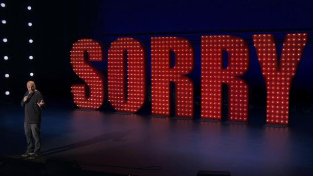 El cómico Louis C. K. en su monólogo 'Sorry'