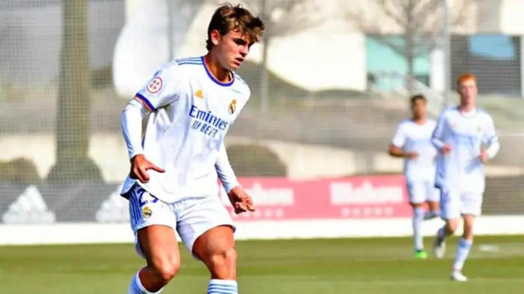 Nico Paz durante un partido en Valdebebas