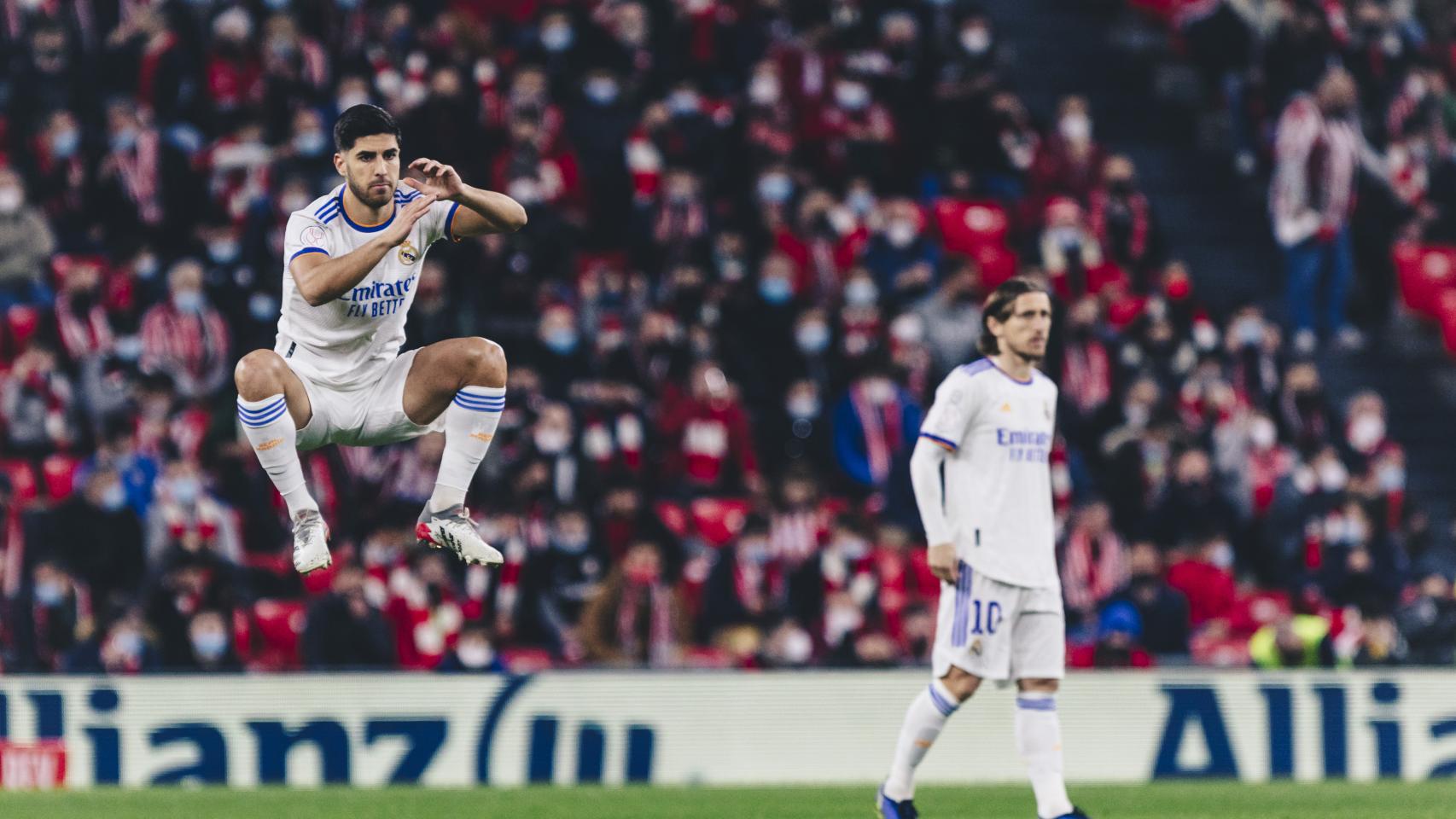 Marco Asensio y Luka Modric en San Mamés.