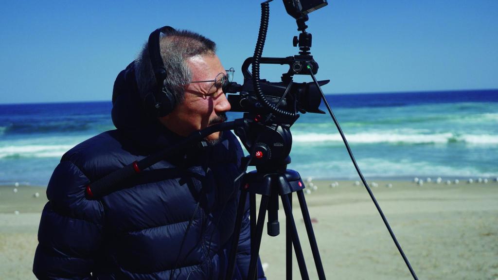 Hong Sang-soo durante el rodaje de la película