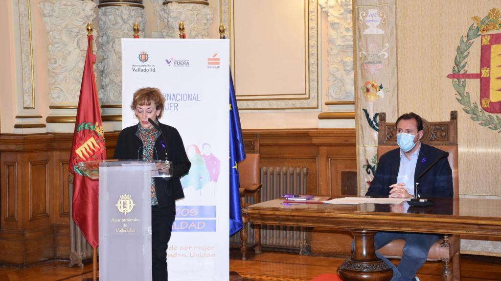 Ana Gallego durante la lectura del manifiesto