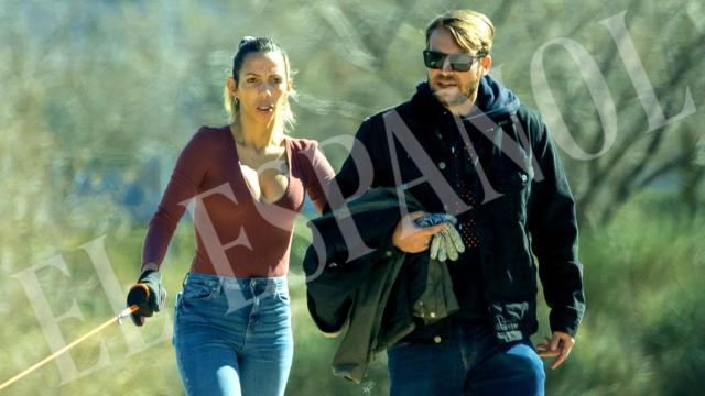 José María y su futura esposa dando un paseo por la zona norte de Madrid.