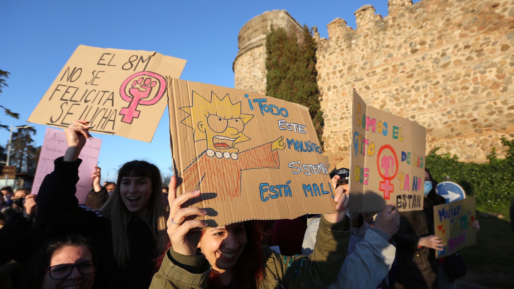 Las mejores imágenes de la manifestación por el Día Internacional de la Mujer en Toledo