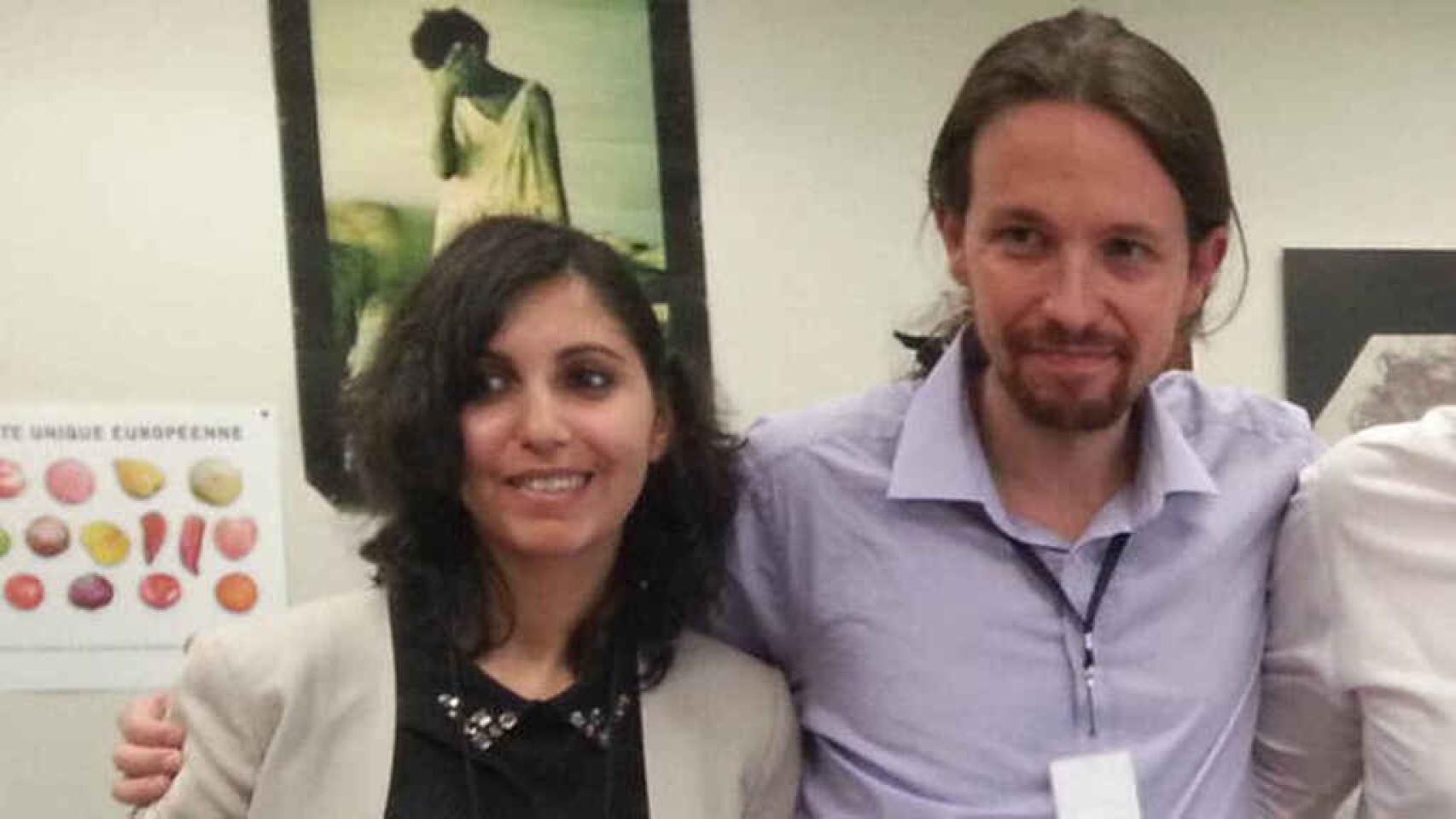 Iglesias, junto a Dina Bousselham, en una imagen de archivo.