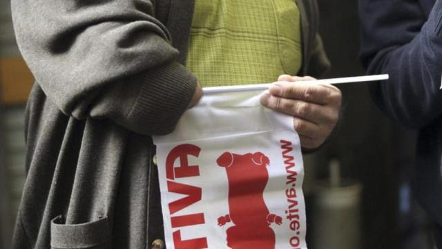 Un miembro de Avite, la Asociación de Víctimas de la Talidomida en España.