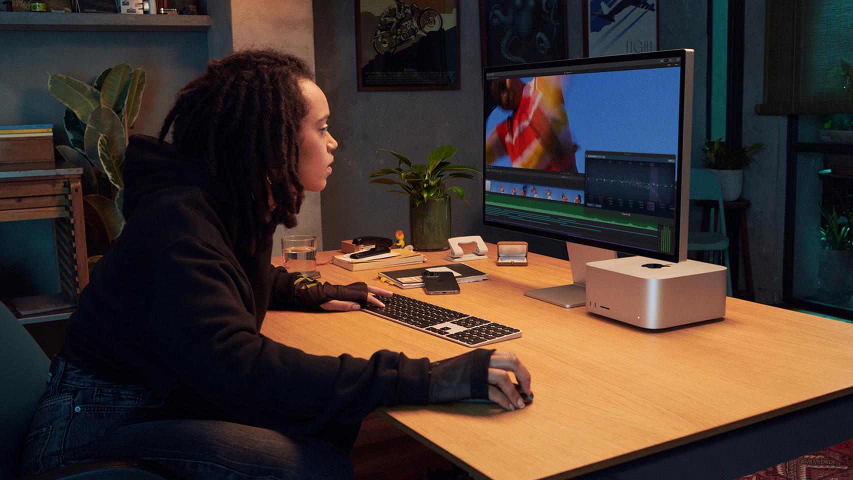 Apple Mac Studio y Apple Studio Display.