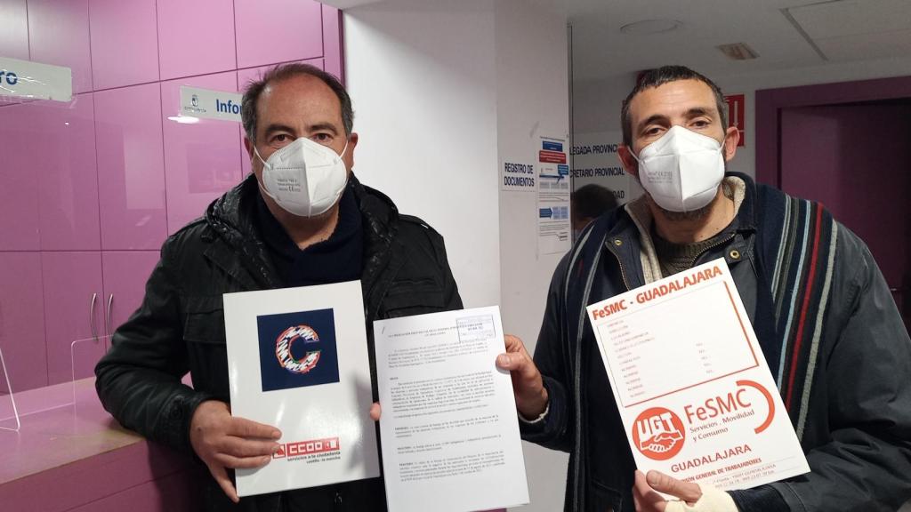 Miguel Ángel López (i) y Alfredo Ávila (d), de Comisiones Obreras y UGT, respectivamente.