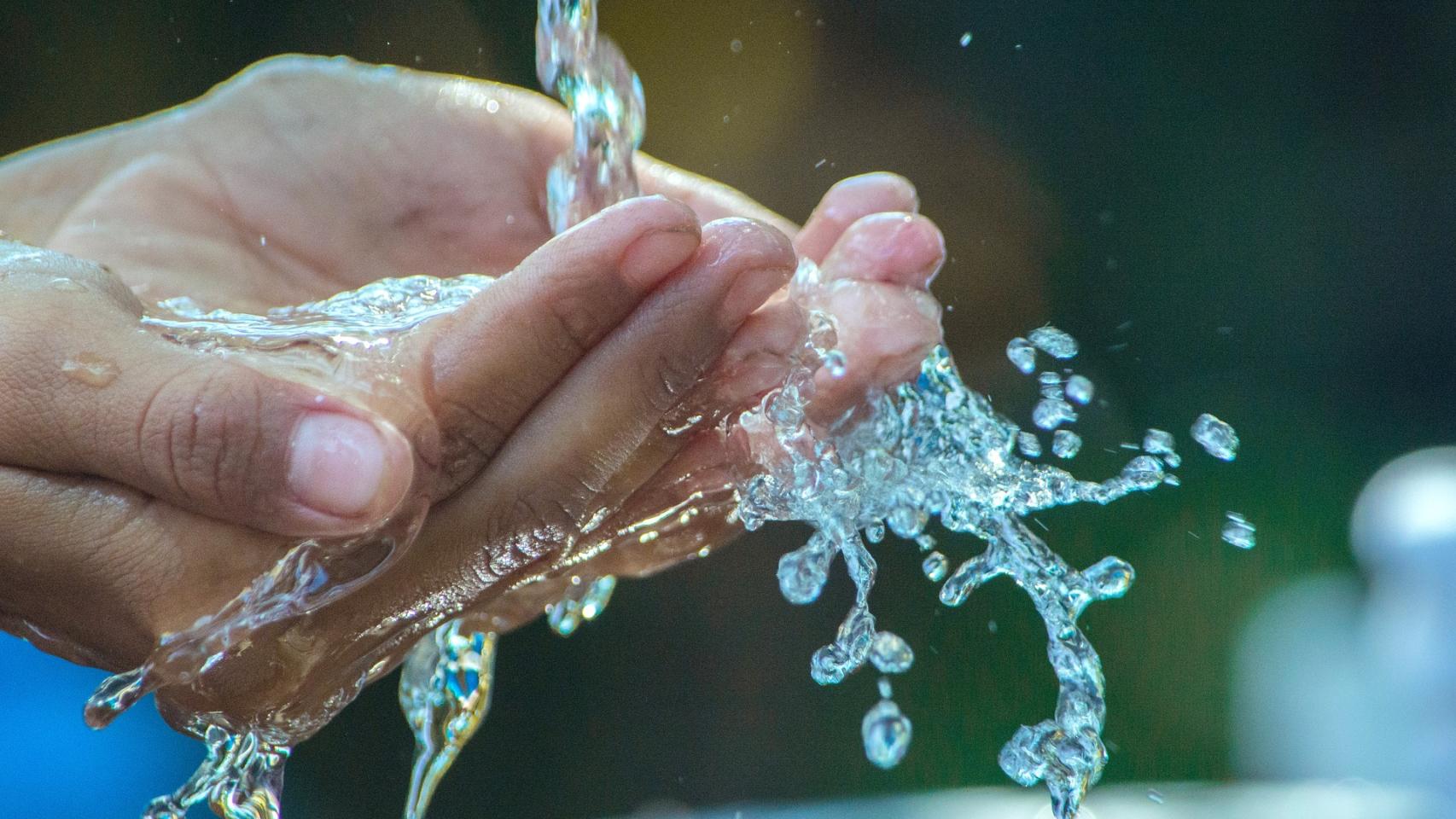 Simplifican los trámites para facilitar la solicitud del fondo social de Aguas de Alicante.