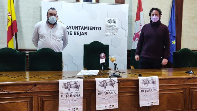 El concejal del Área de Medioambiente, José Ángel Castellano, y el alcalde de Béjar, Antonio Cámara