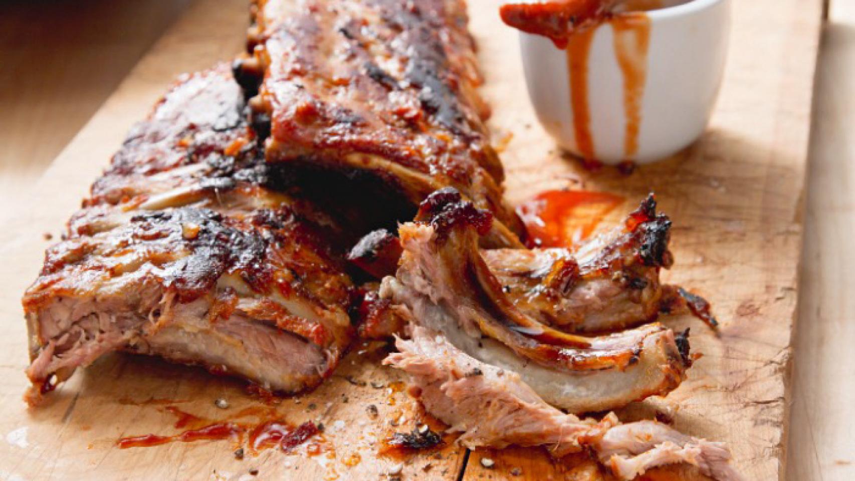 La carne roja es un ejemplo de alimento azufrado.