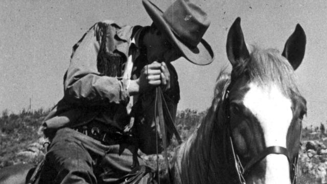 'Los caballos mueren al amanecer', de Arantza Santesteban