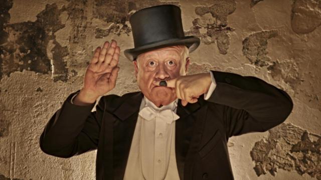 Juan Echanove en 'Ser o no ser'. Foto: Sergio Parra