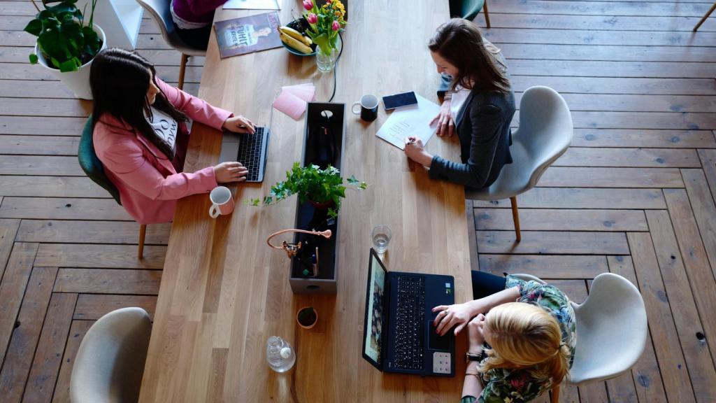 La colaboración es una de las piezas claves de un 'coworking'
