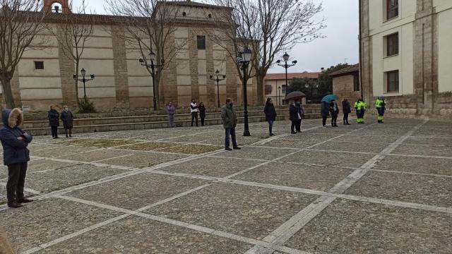 El pueblo de Ampudia en la concentración silenciosa.