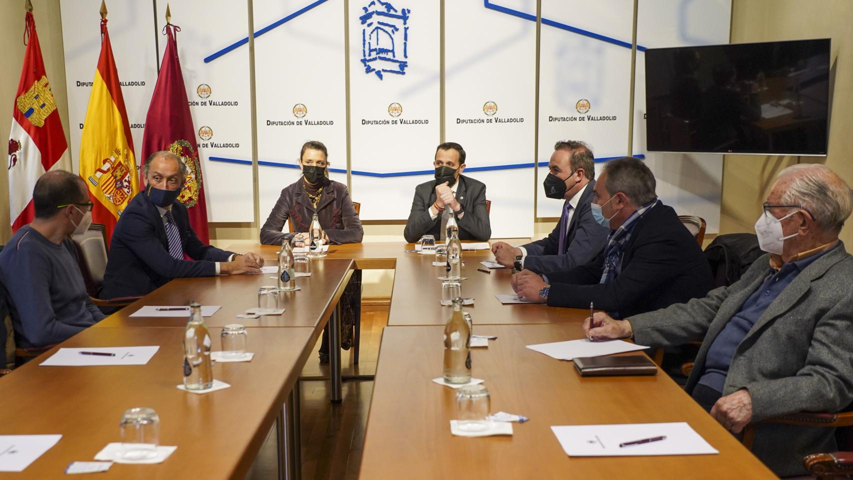 Reunión mantenida hoy por parte de Conrado Íscar para fijar ayudas directas a los transportistas