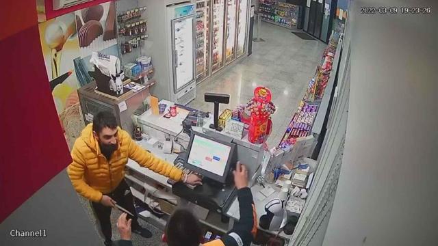 Detenido por atracar a punta