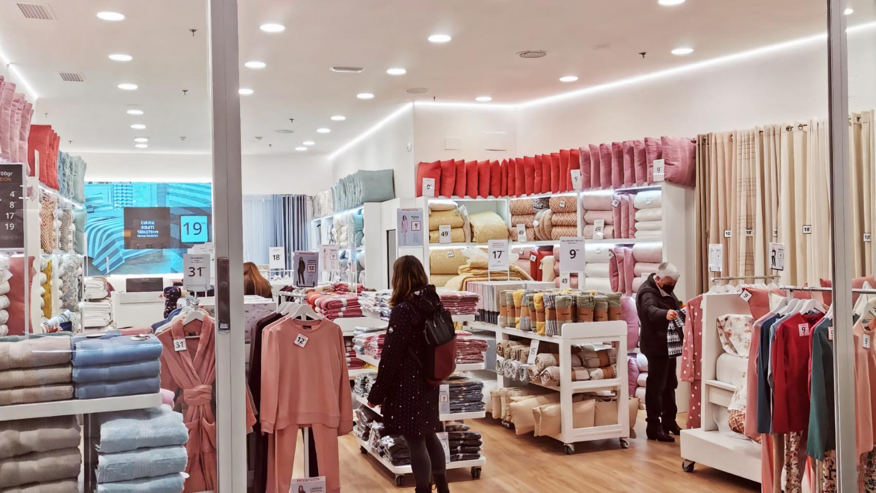 La nueva tienda Tramas+ en el CC Gran Vía de Vigo.