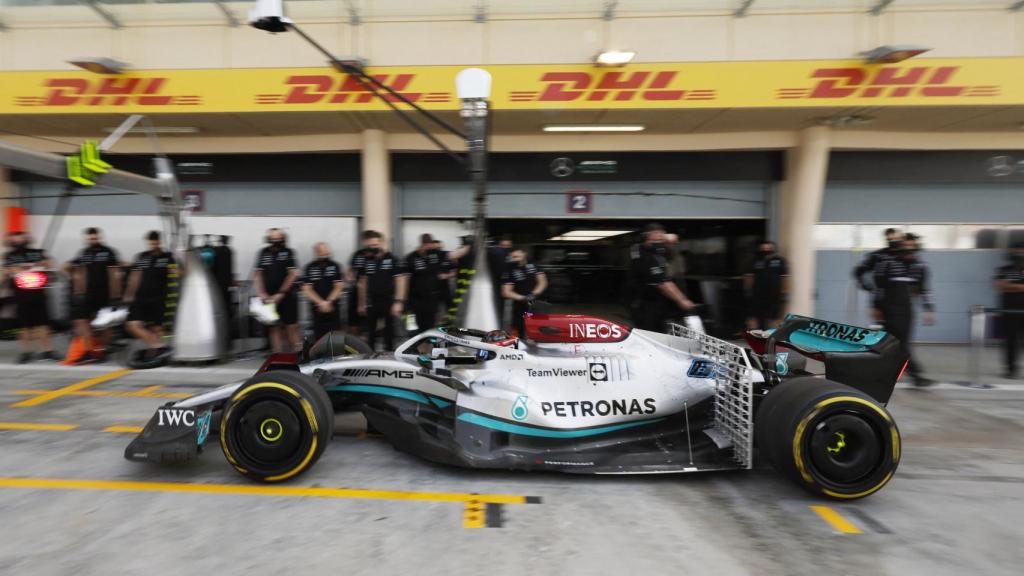 El Mercedes W13 en el test de Baréin