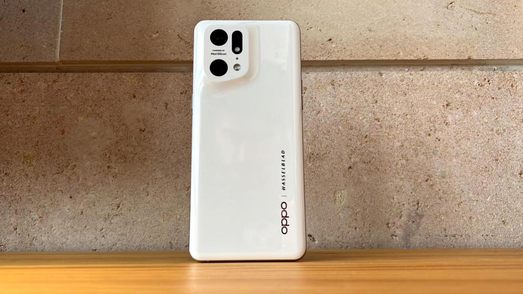 Oppo Find X5 Pro.
