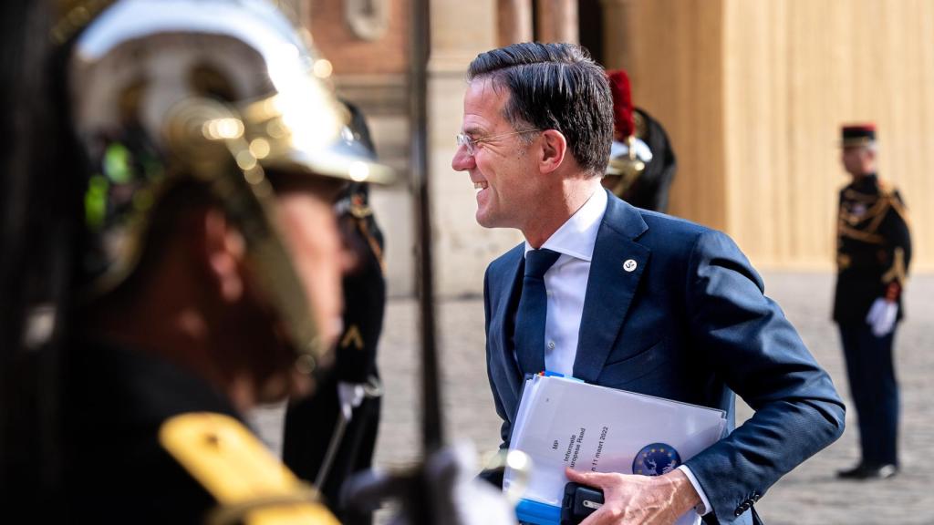 El primer ministro holandés, Mark Rutte, este viernes en la cumbre de Versalles