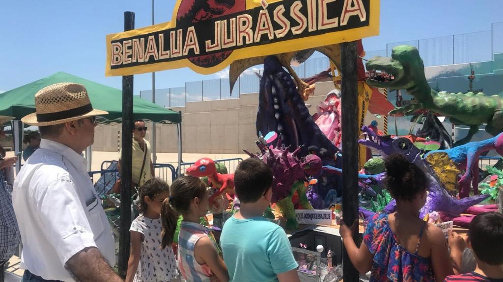 Una de las hogueras ganadoras del CEIP Benalúa.
