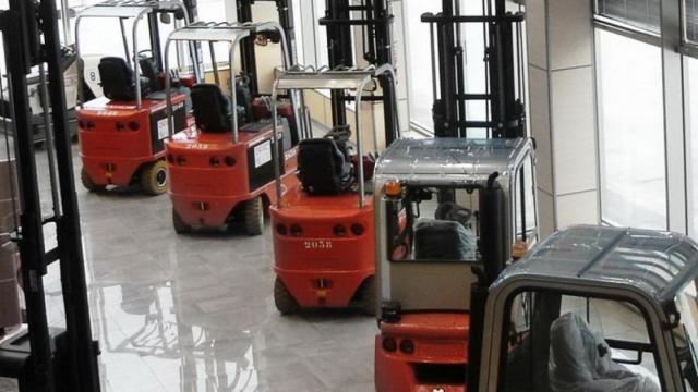 Imagen de archivo de carretillas elevadoras