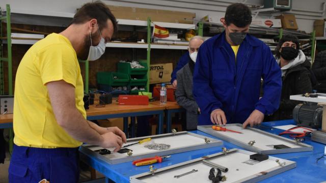 Centro de Formación Profesional Ocupacional del Ecyl de Zamora: curso de instalación de placas fotovoltaicas