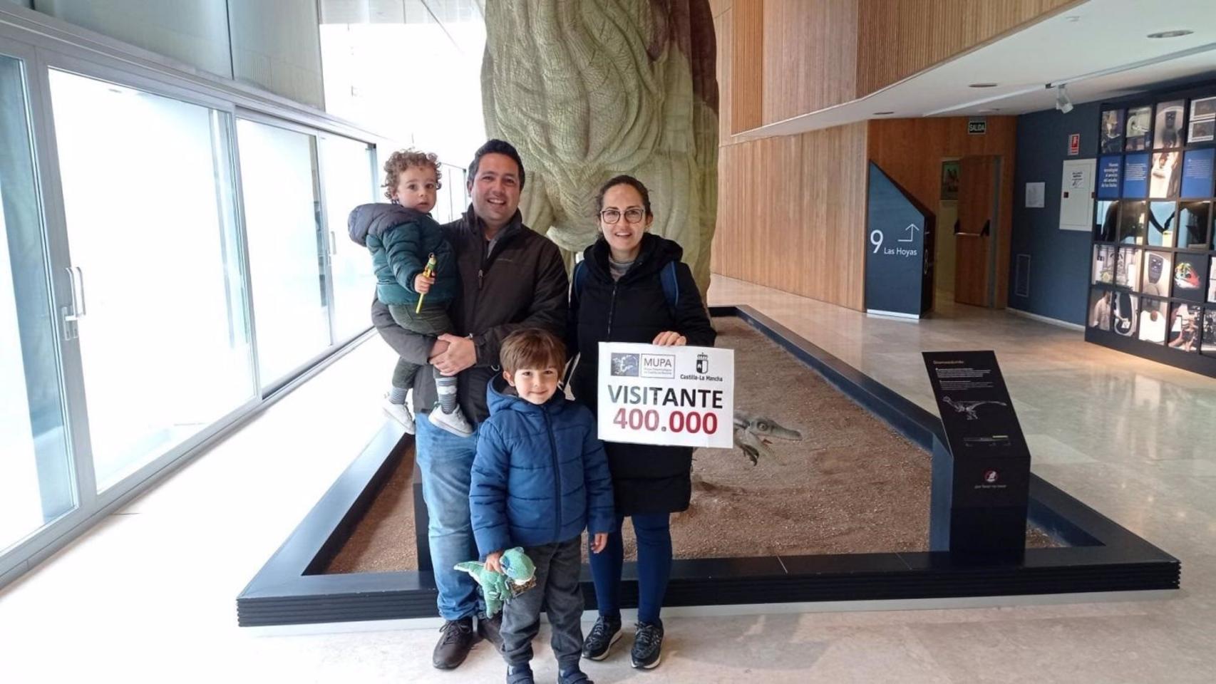 Visitante 400.000 del MUPA. Foto: JCCM