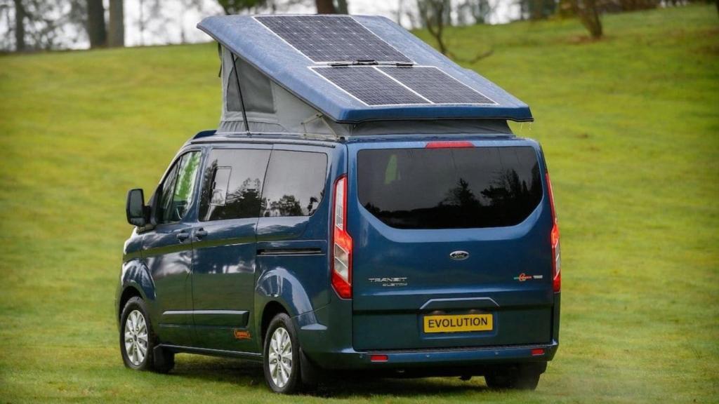 Así es el diseño de la caravana con paneles solares.