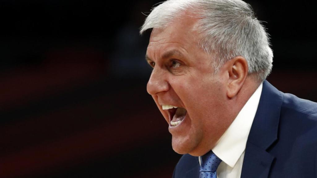 Zjelko Obradovic, entrenando al Partizan