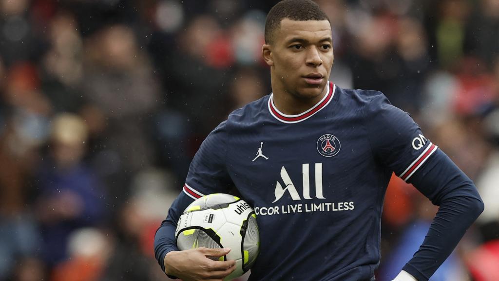 Kylian Mbappé, en un partido del PSG de la temporada 2021/2022