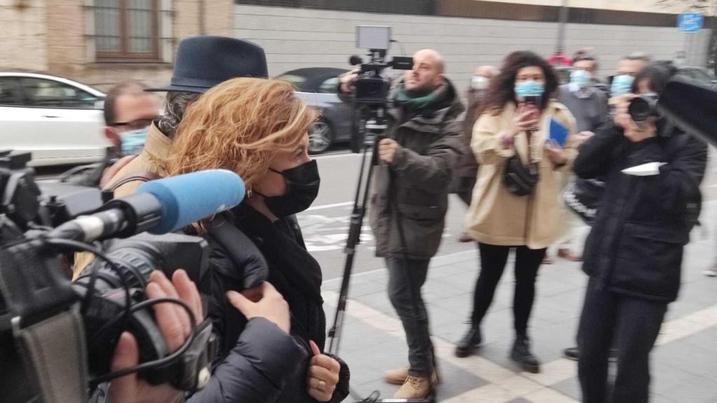 Begoña Hernández  a su llegada el juzgado
