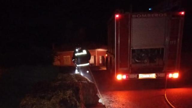 Barricada en Castrogonzalo (Zamora) por la huelga de transporte
