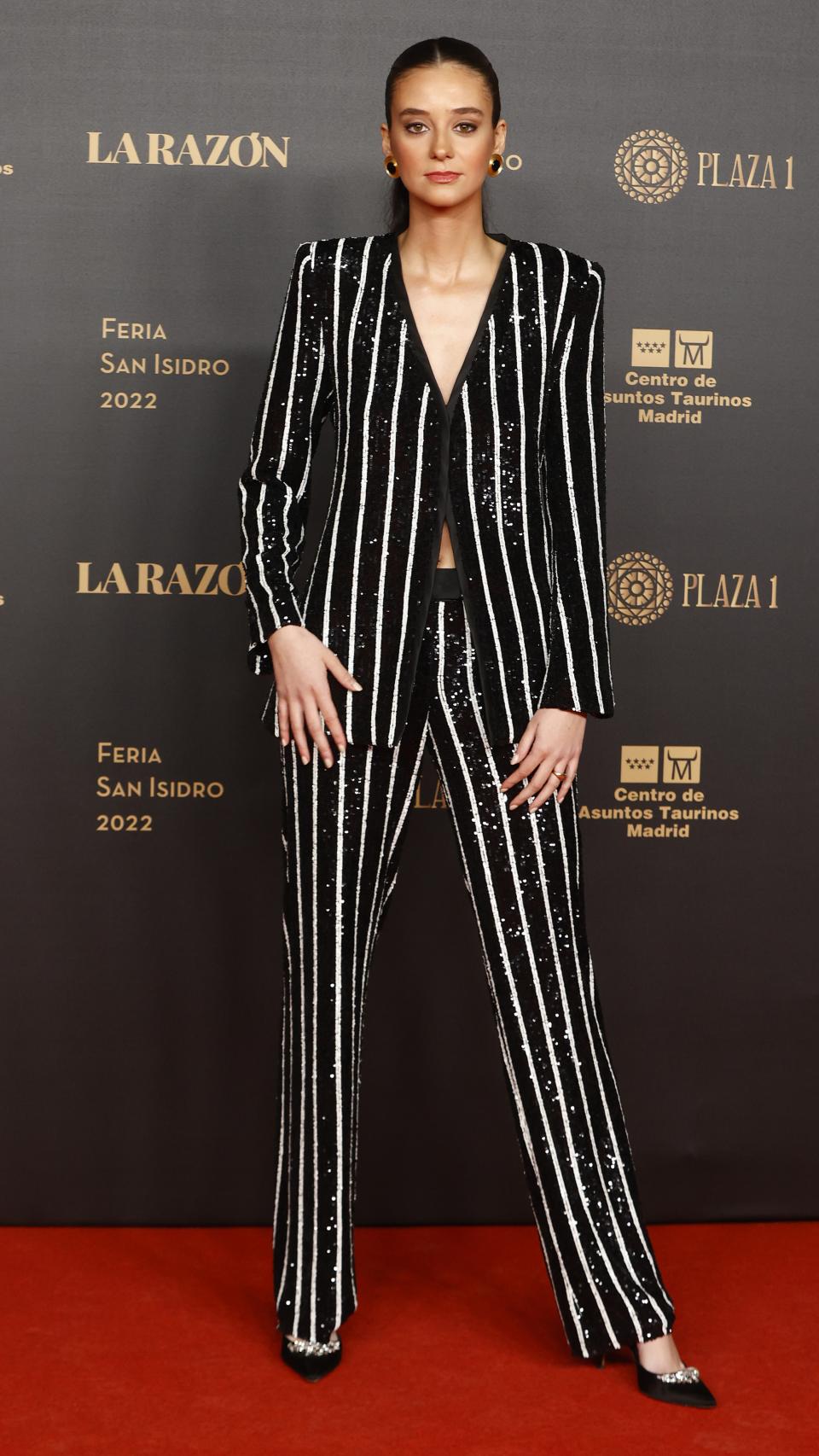 Victoria Federica con esmoquin de Bleis Madrid y zapatos de Manolo Blahnik.