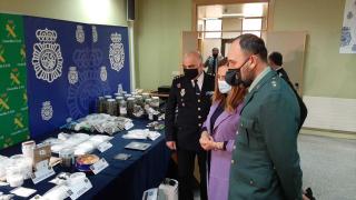 Virgina Barcones explicó junto a Guardia Civil y Policía Nacional los detalles de la operación
