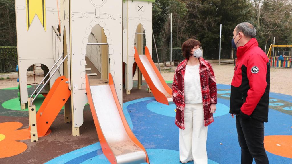 María Sánchez durante la presentación del nuevo parque infantil