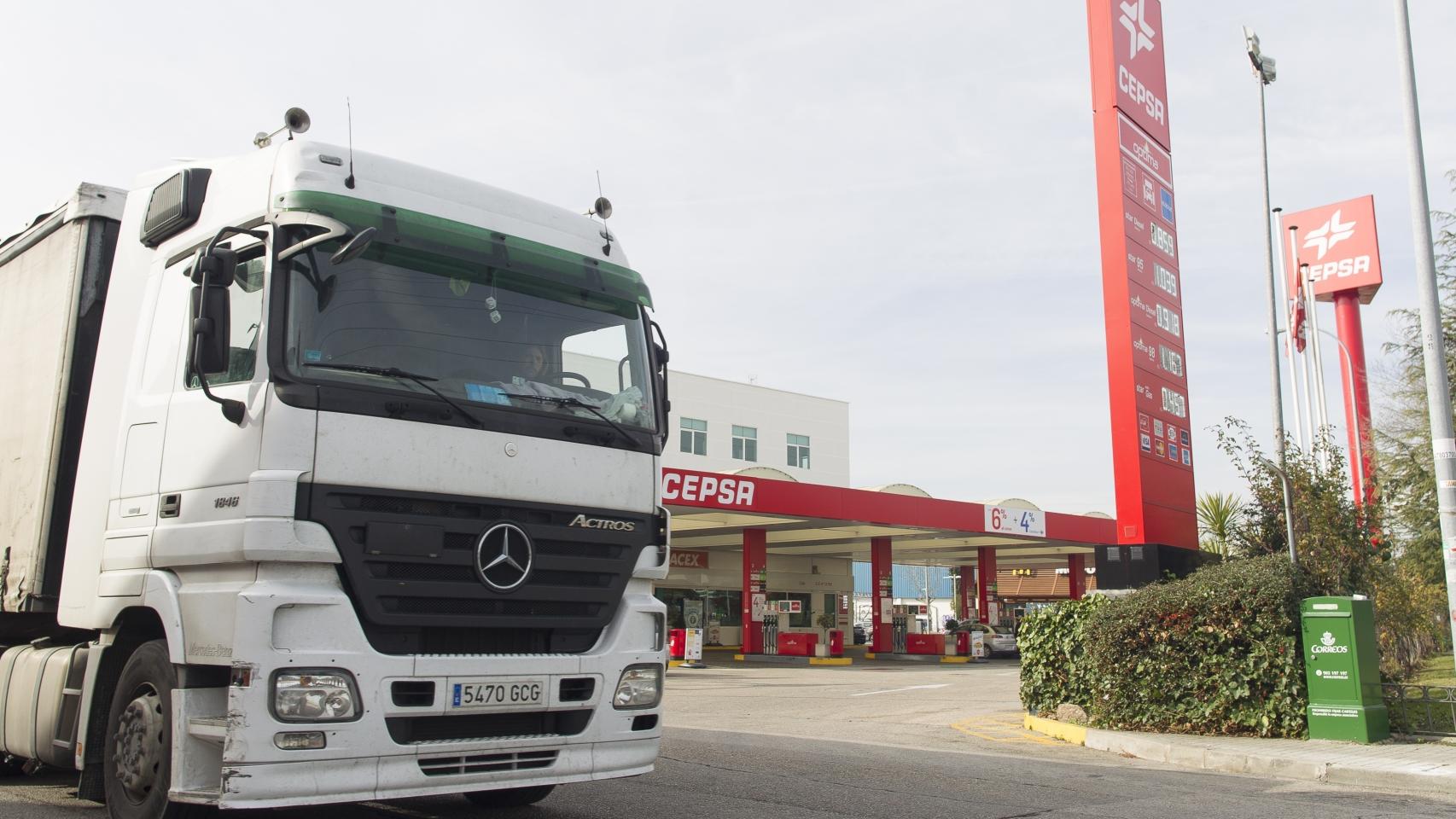 Un tercio de los transportistas, afectados por el impuesto al diésel, según Fenadismer.