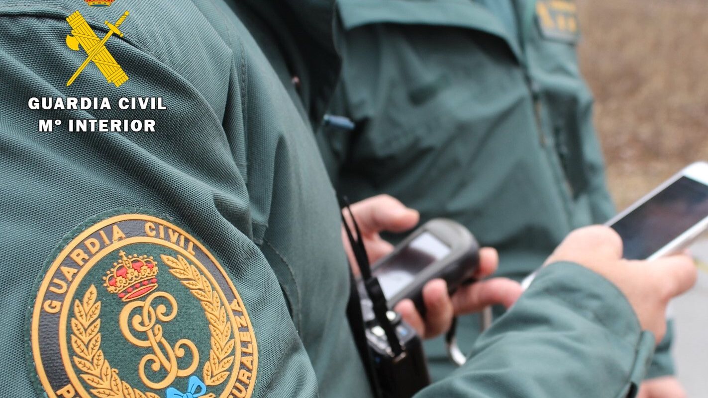 Investigan a una mujer por suplantar a una veterinaria y adquirir medicamentos con prescripción