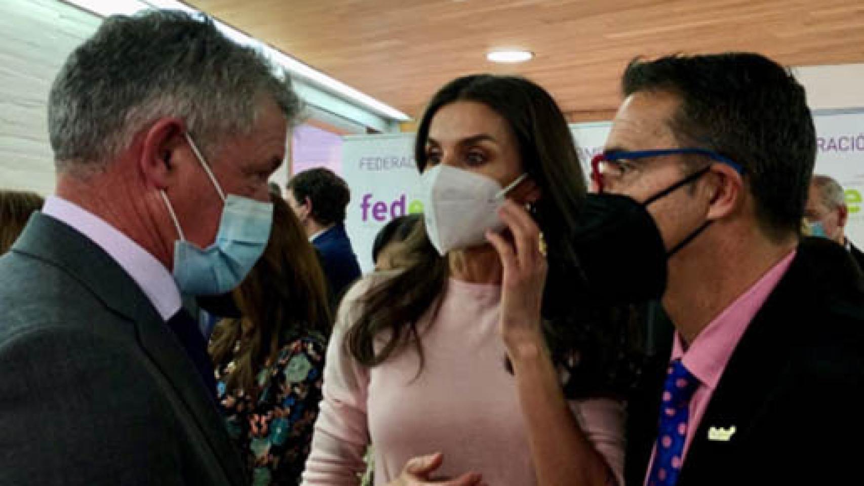 Sarbelio Fernández junto a la reina Letizia