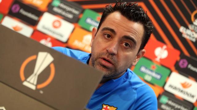 Xavi Hernández en rueda de prensa de la Europa League