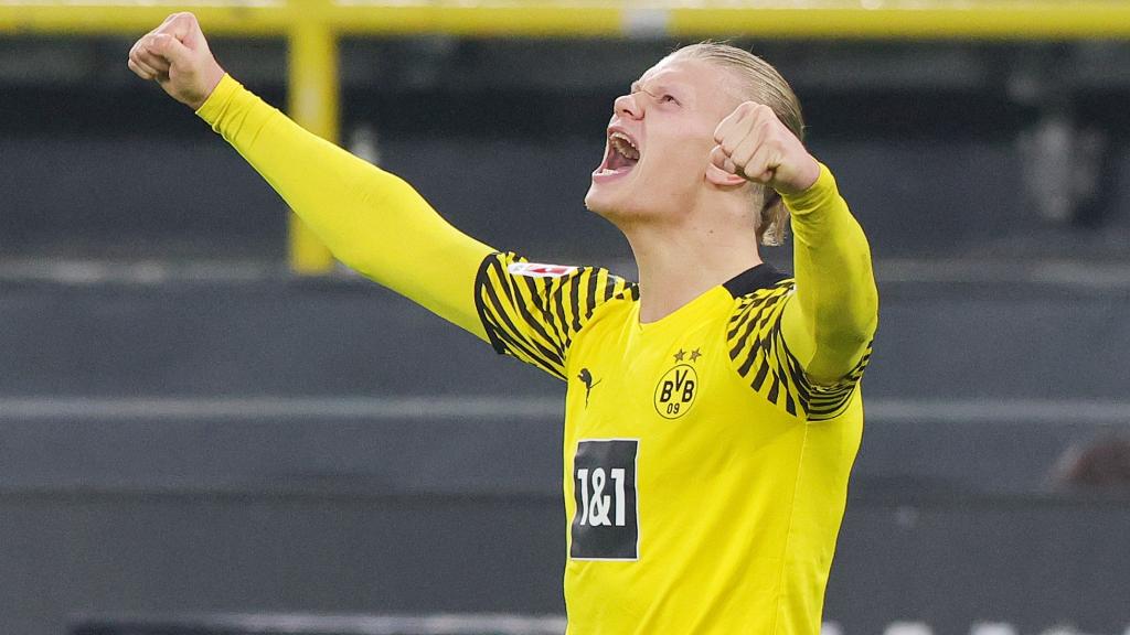Erling Haaland celebra con el Borussia Dortmund