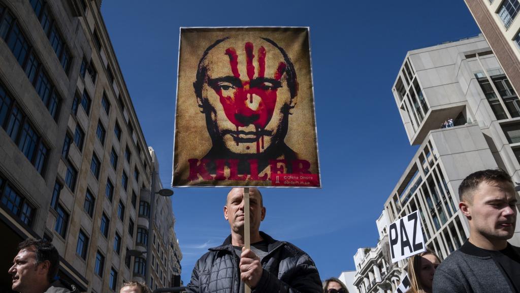 Una concentración en Madrid contra Vladímir Putin.