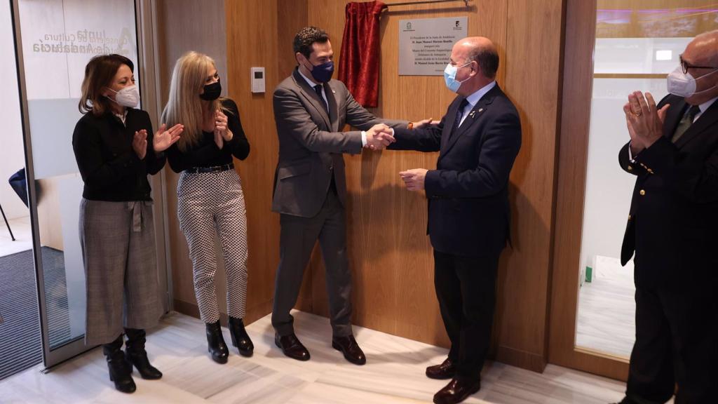 El presidente de la Junta en la inauguración del Museo del Conjunto Arqueológico de los Dólmenes de Antequera.