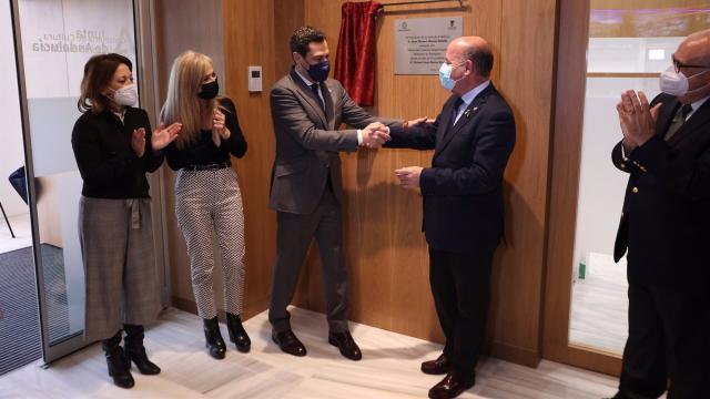 El presidente de la Junta en la inauguración del Museo del Conjunto Arqueológico de los Dólmenes de Antequera.
