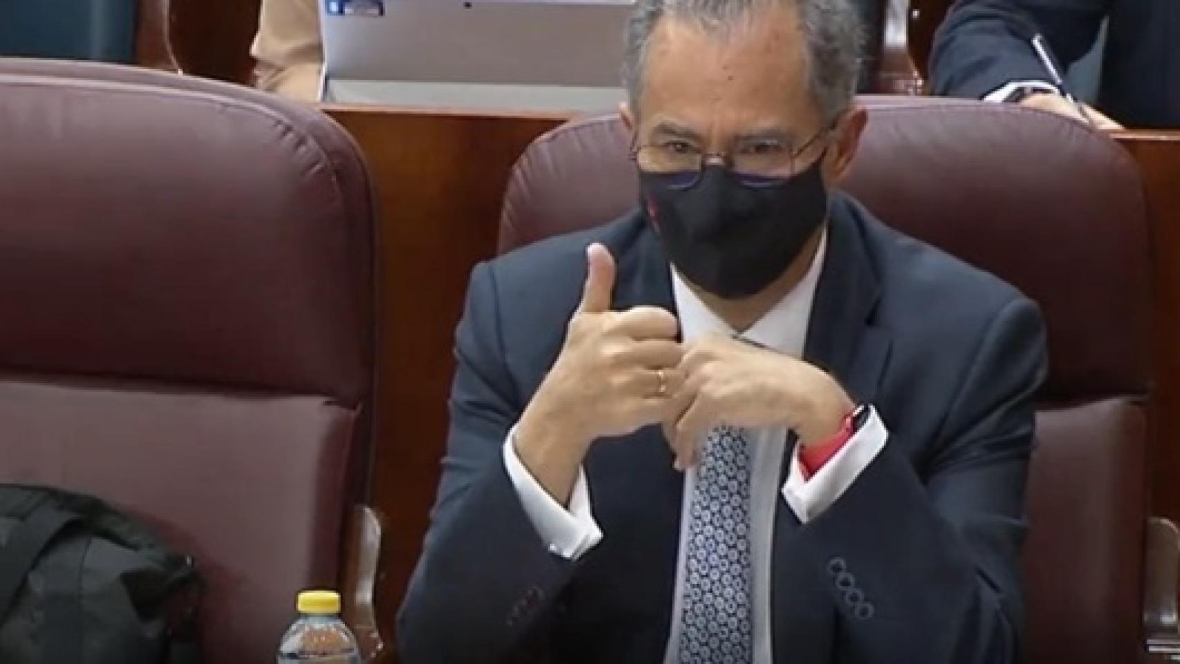 La respuesta de Enrique Ossorio tras poner en duda que hay pobres en Madrid.