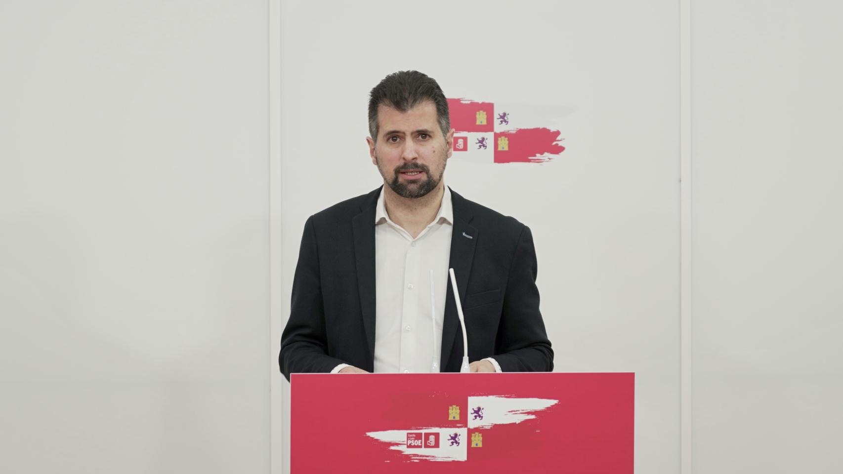 Tudanca en su comparecencia en la sede del PSOECyL
