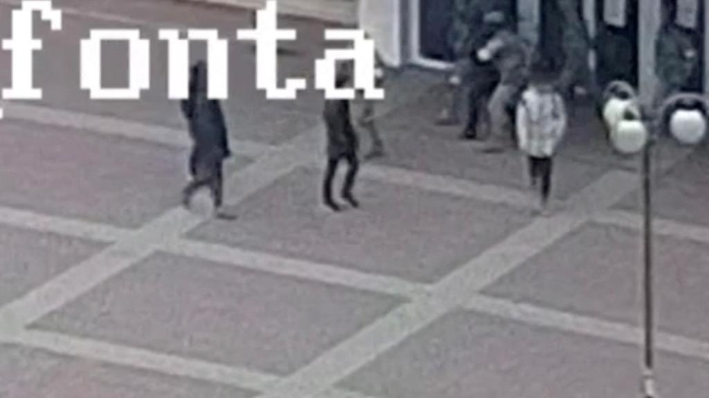 El momento en el que soldados rusos se llevan a Ivan Fedorov.